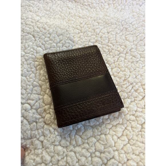 Columbia Brown Pebbled Leather Trifold Wallet Mens - Picture 1 of 5